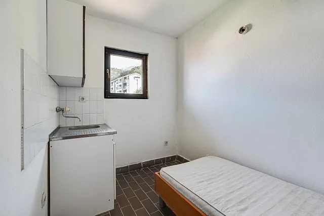 For sale house in Petrovac with a sea view — photo 36
